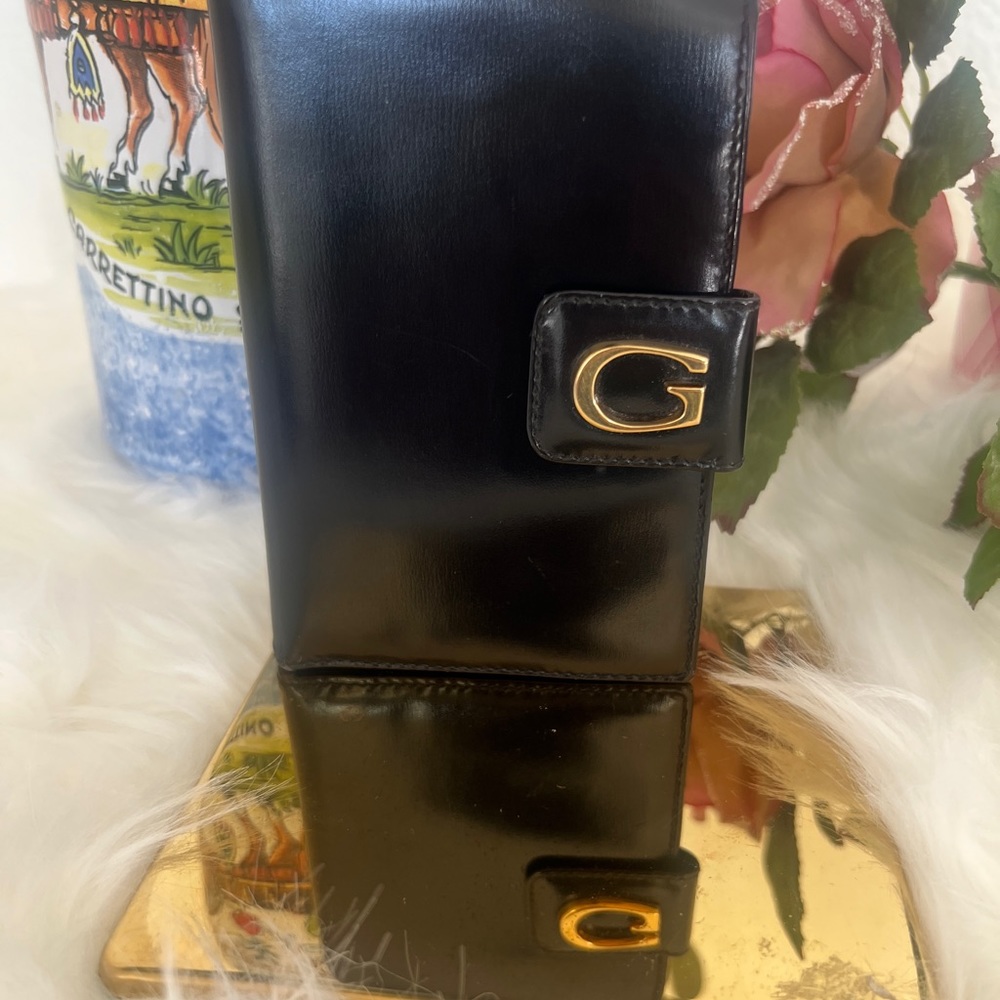 💜Gucci Leather Wallet with Kiss Lock - Picture 2 of 16
